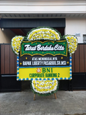 Papan Bunga Duka di Tanjung Selamat