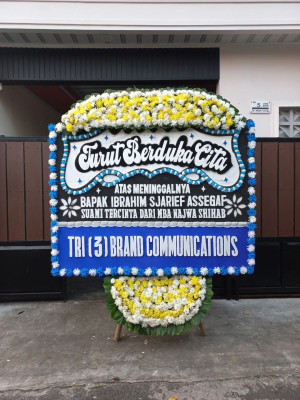 Papan Bunga Duka di Tanjung Selamat